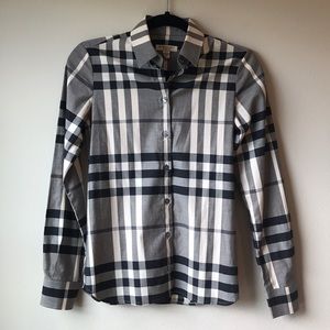 BEAUTIFUL BURBERRY PLAID TOP!! Size 2!!